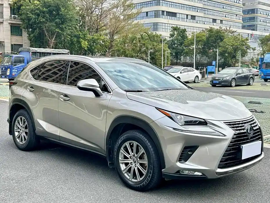 Lexus NX — миниатюра 3