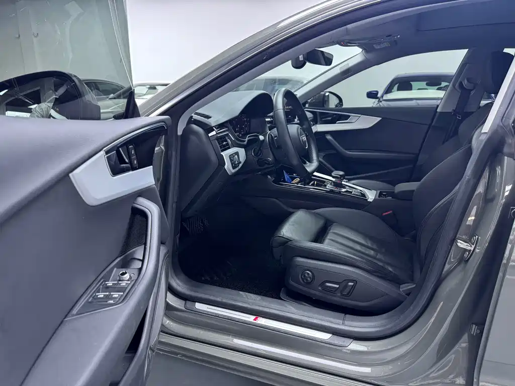 Audi A5 (Import) — миниатюра 5