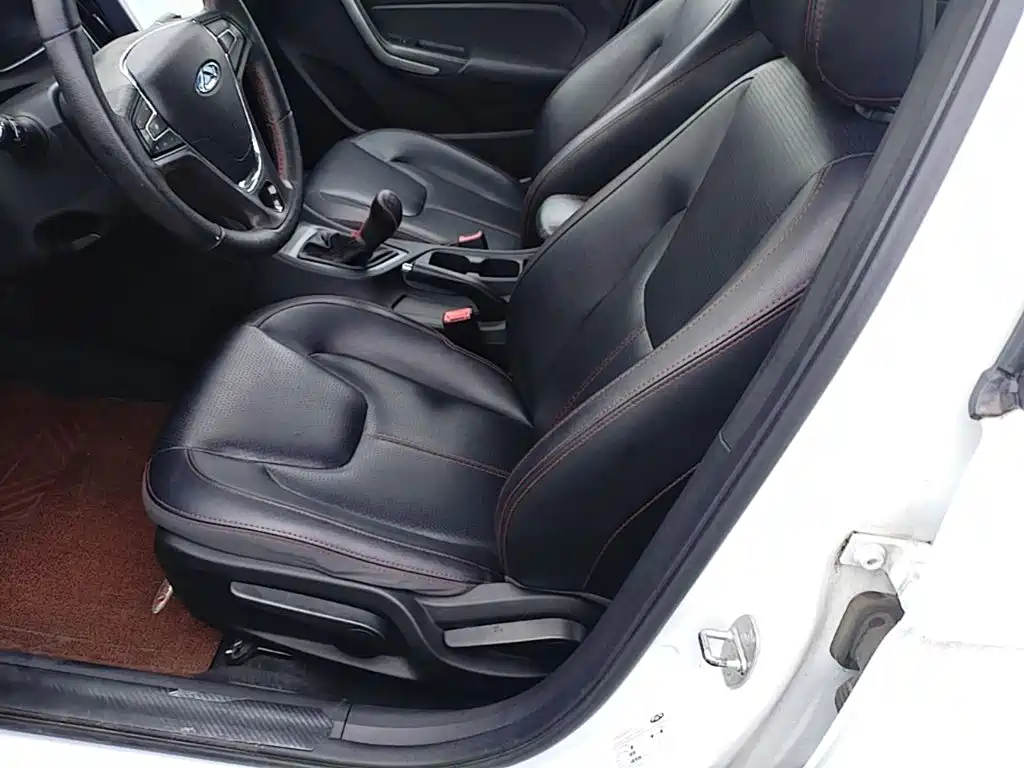 Chery Arrizo 5 — миниатюра 15