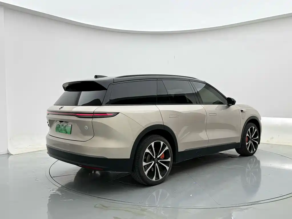 NIO ES8 2023 100kWh