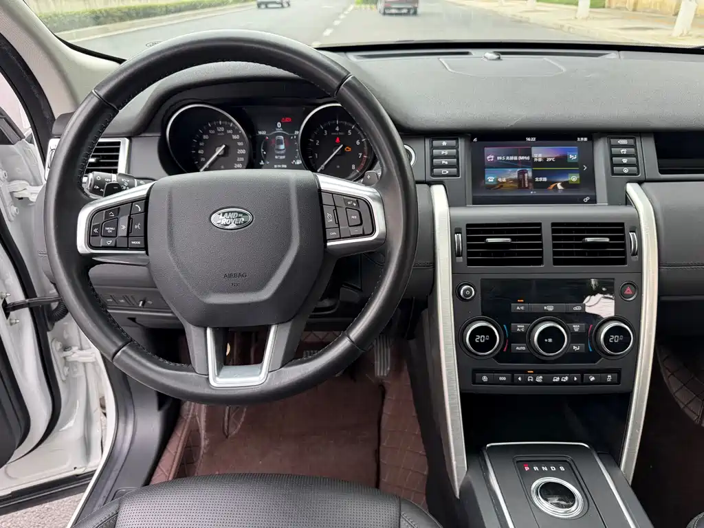 Land Rover Discovery Sport — миниатюра 18