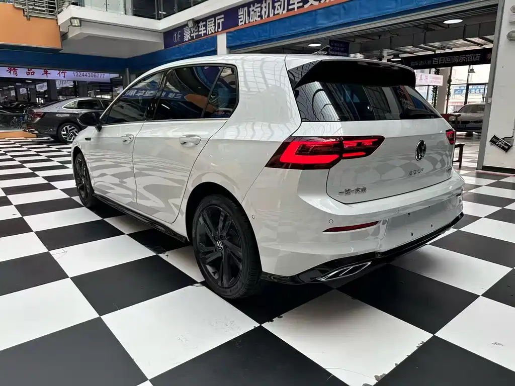 Volkswagen Golf — миниатюра 15