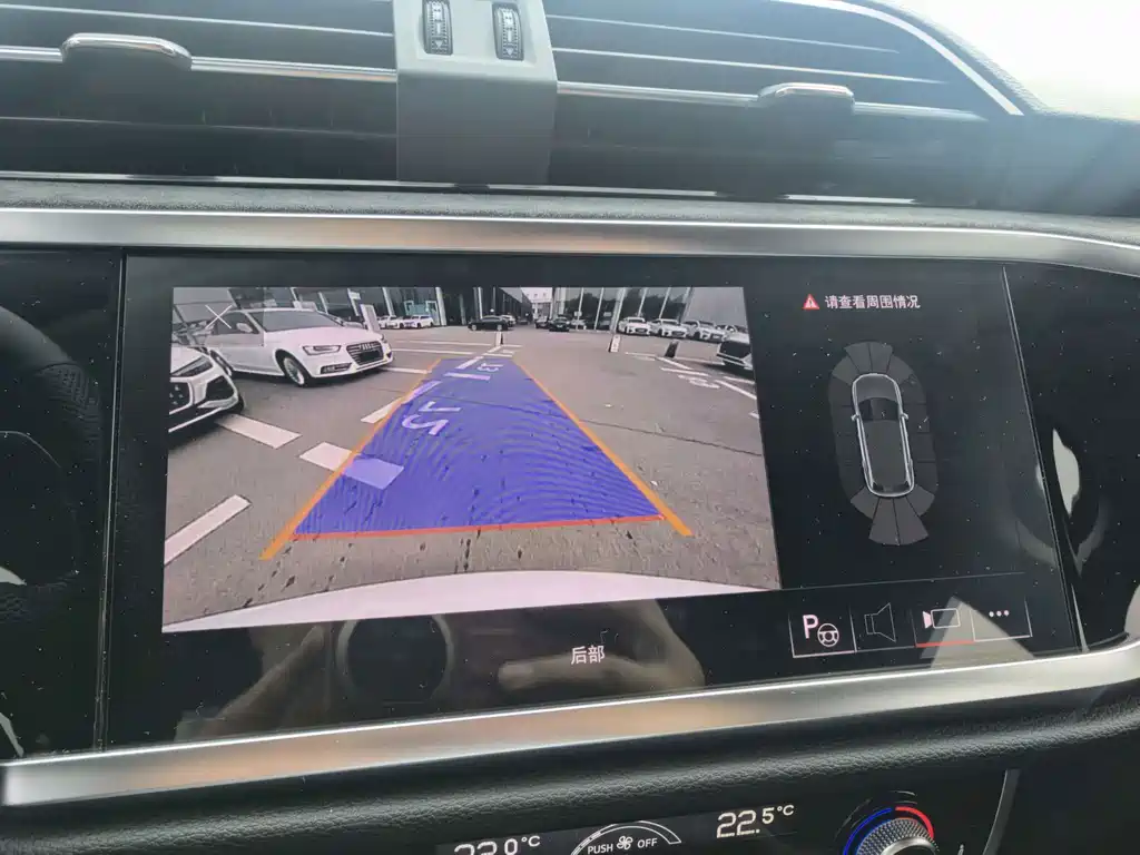 Audi Q3 — миниатюра 9