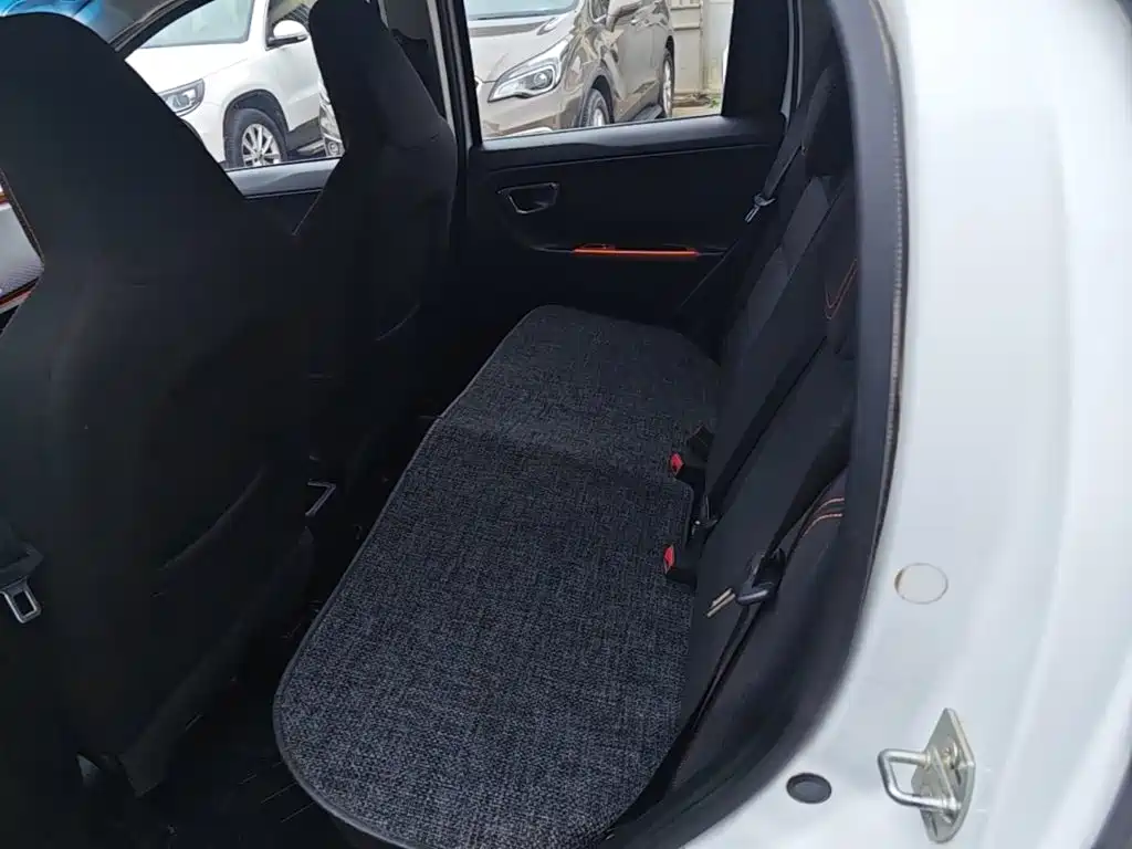 Geely Vision X1 — миниатюра 17