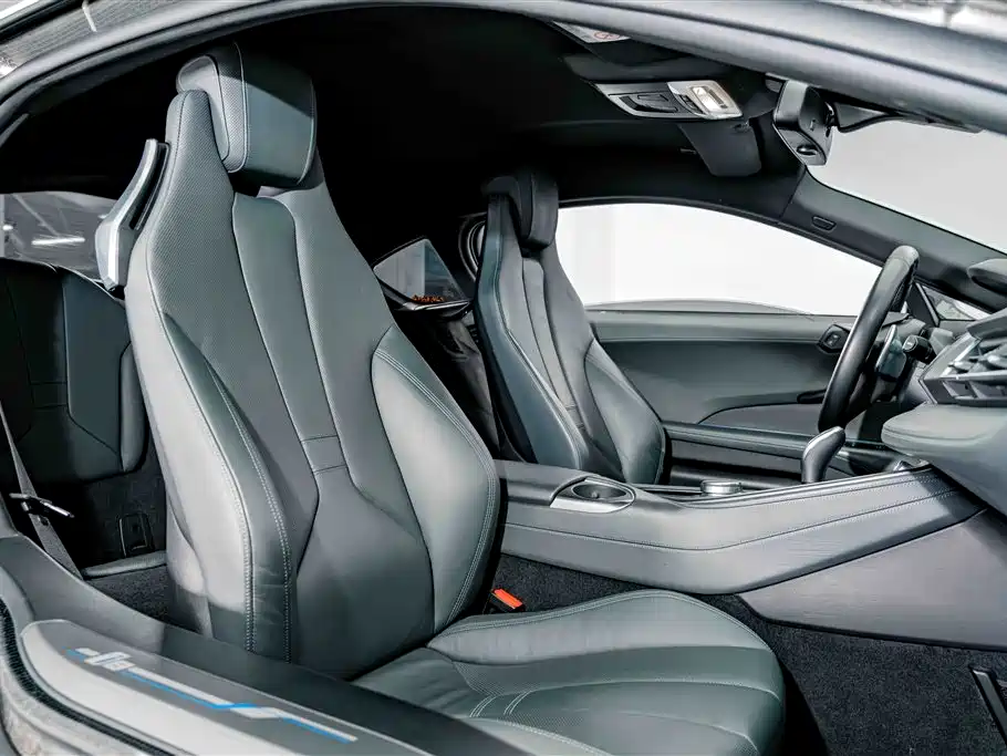 BMW i8 — миниатюра 27