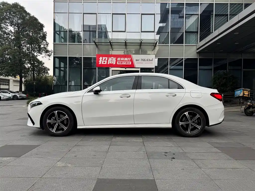 MERCEDES-BENZ A CLASS