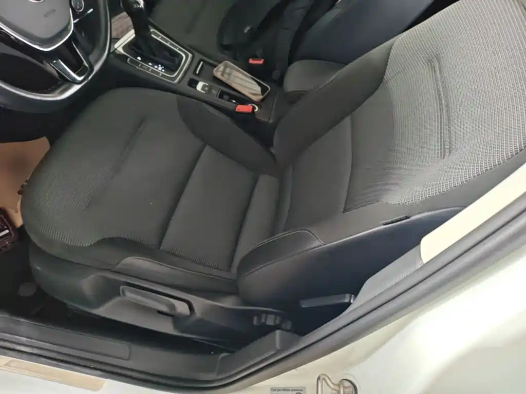 Volkswagen Golf — миниатюра 15