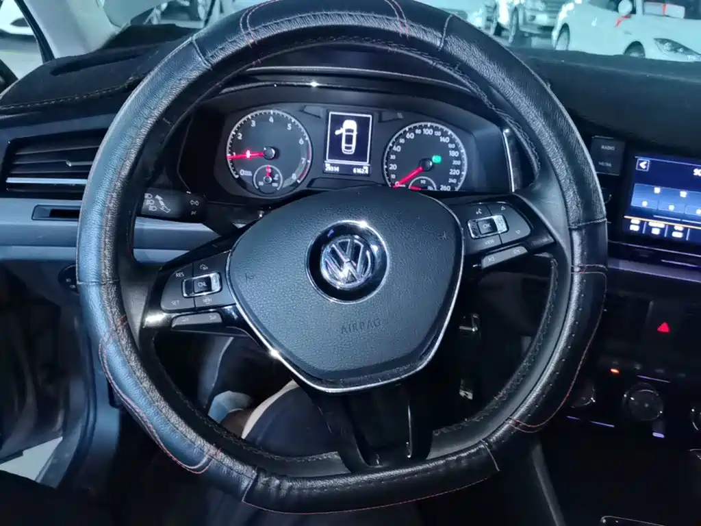 Volkswagen Bora — миниатюра 11