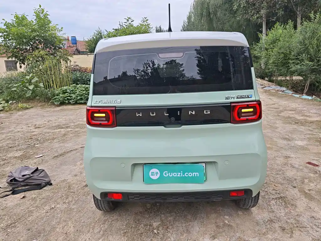 Wuling MINIEV — миниатюра 6