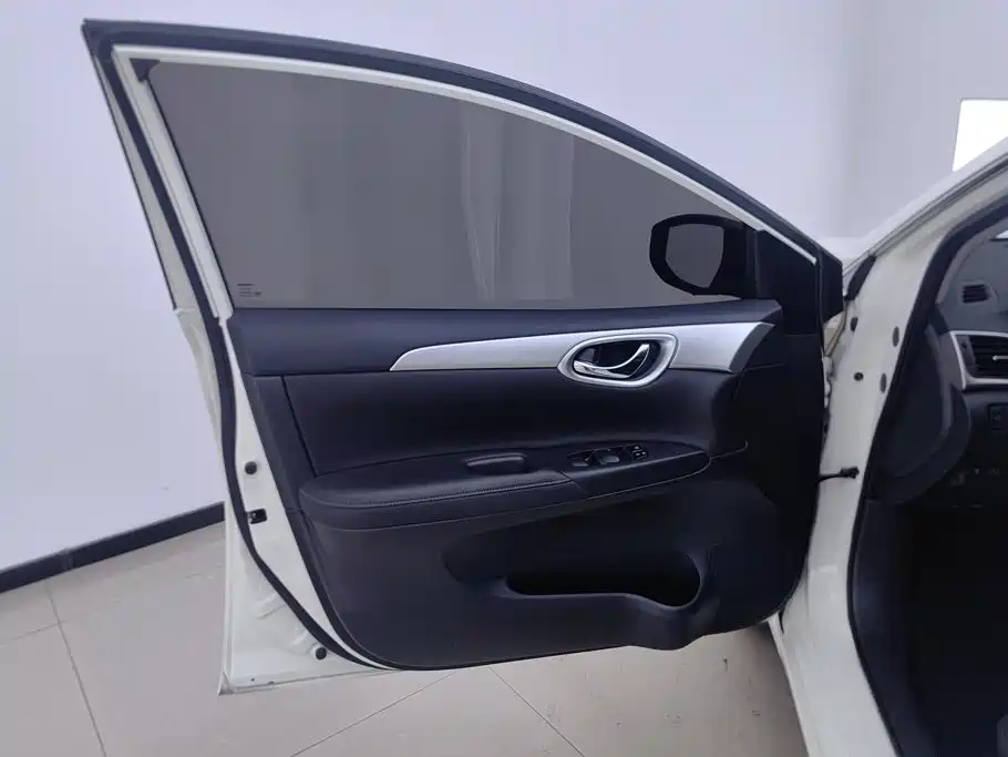 Nissan Sylphy — миниатюра 7