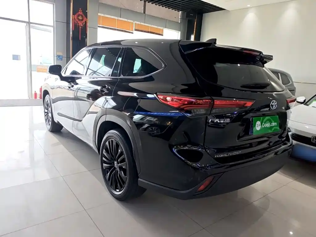 Toyota Highlander — миниатюра 5