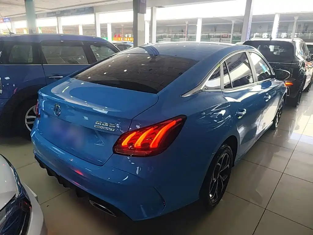 MG MG5 — миниатюра 7