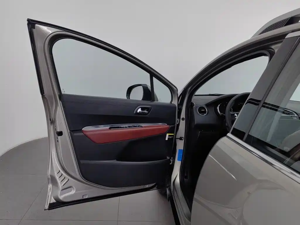 Peugeot 3008 — миниатюра 8