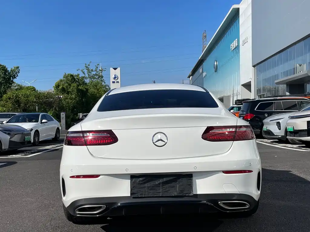 Mercedes-Benz E-Class (Import) — миниатюра 20