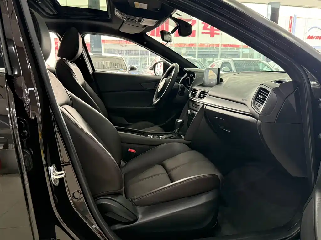 Mazda CX-4 — миниатюра 10