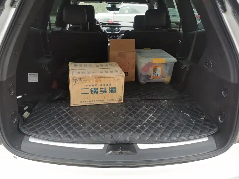 Cadillac XT6 — миниатюра 4