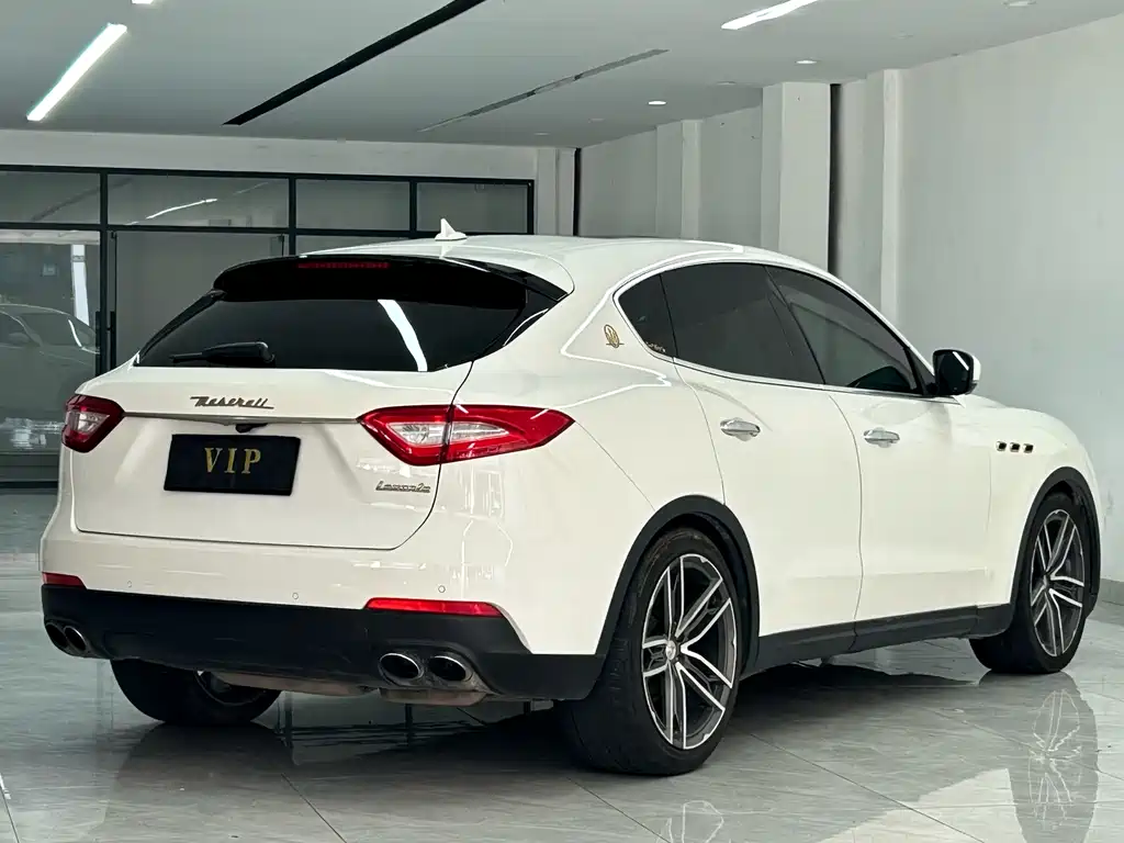 Maserati Levante — миниатюра 9