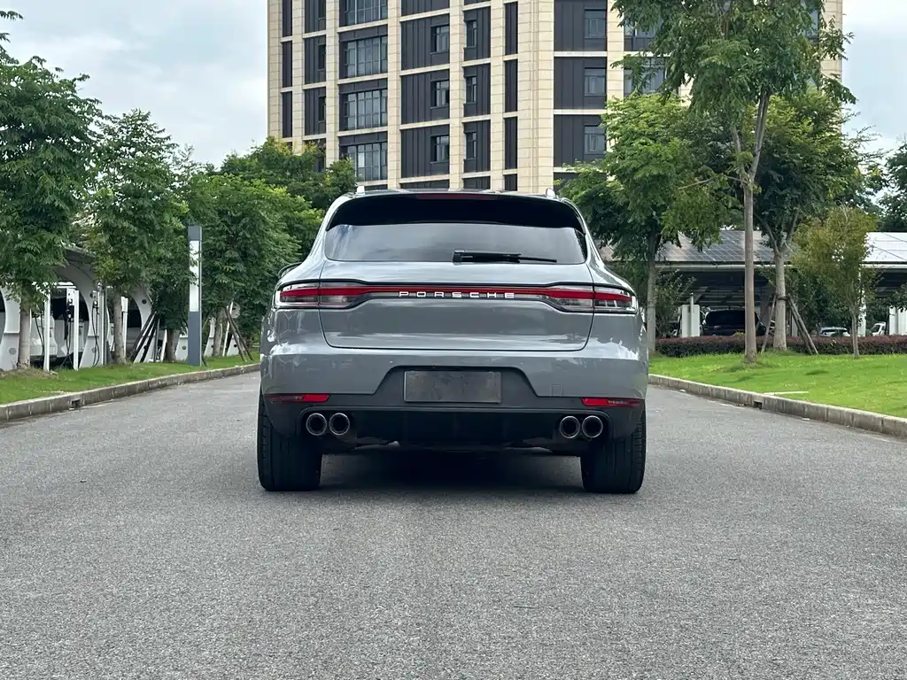 Porsche Macan — миниатюра 5