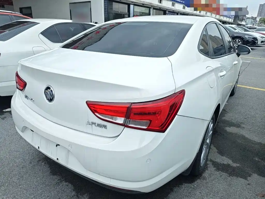 Buick Verano — миниатюра 7