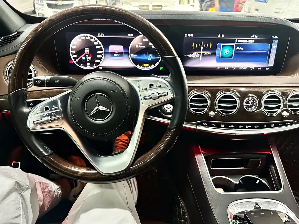 Mercedes-Benz S-Class — миниатюра 11