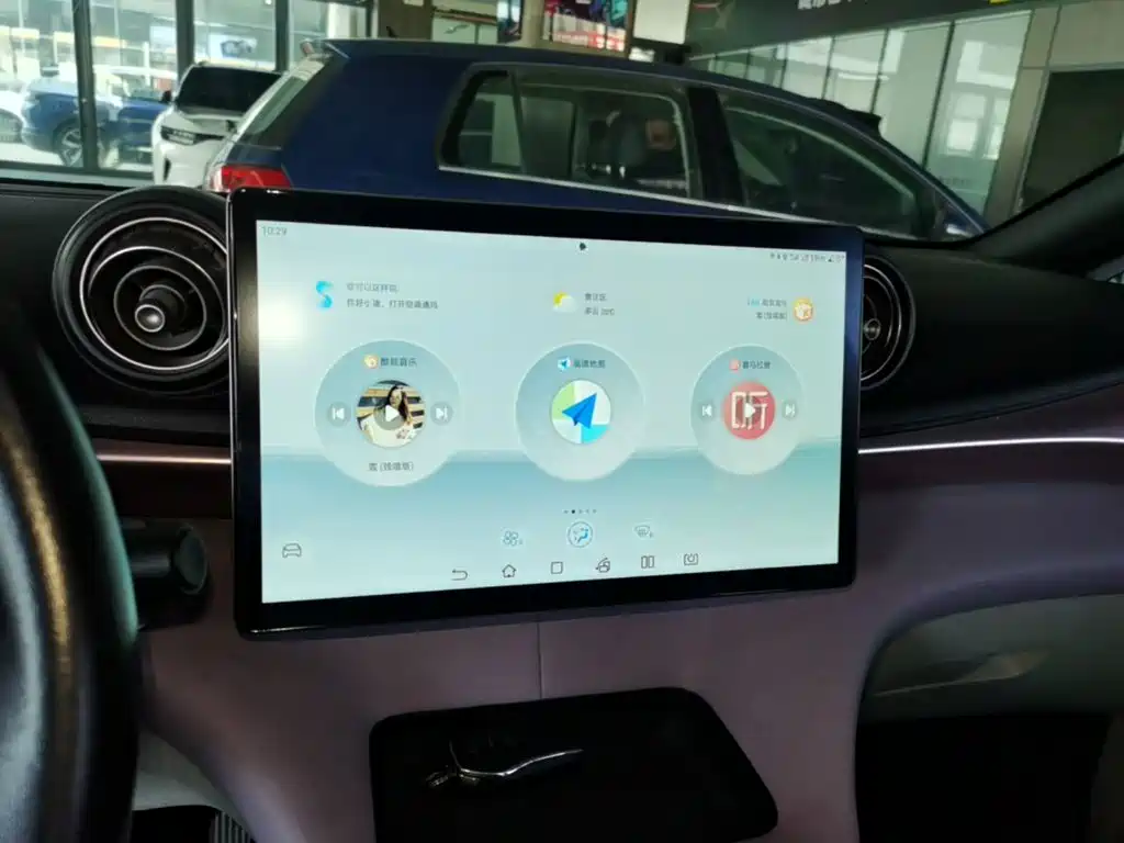 BYD Dolphin — миниатюра 13