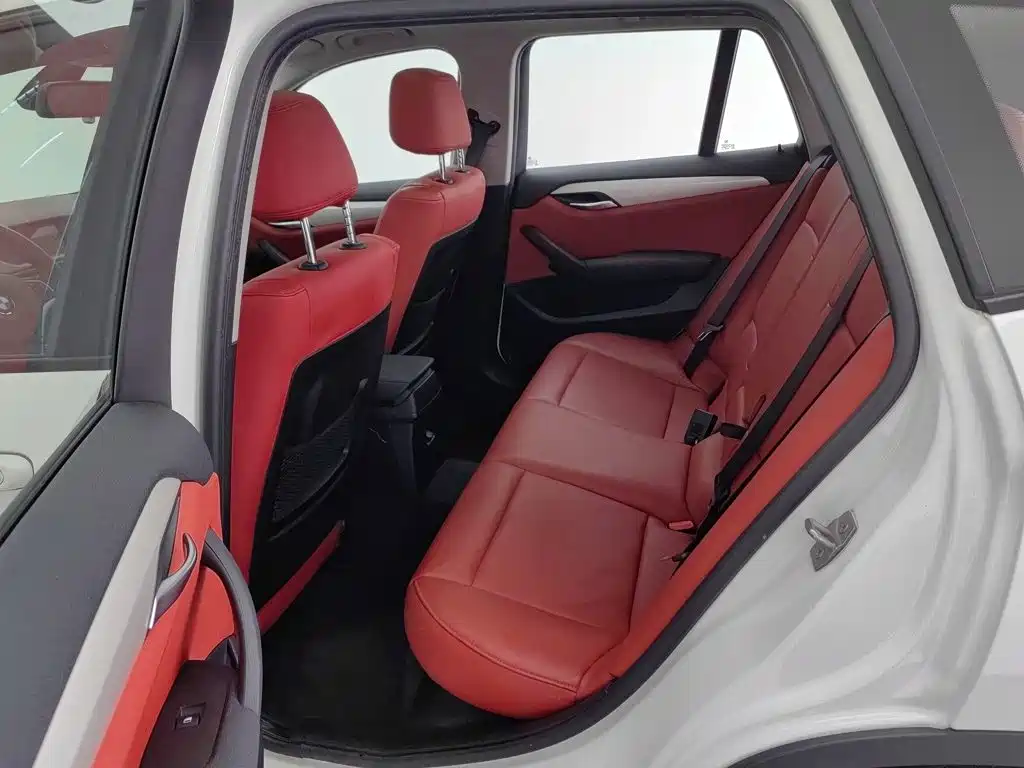 BMW X1 — миниатюра 15