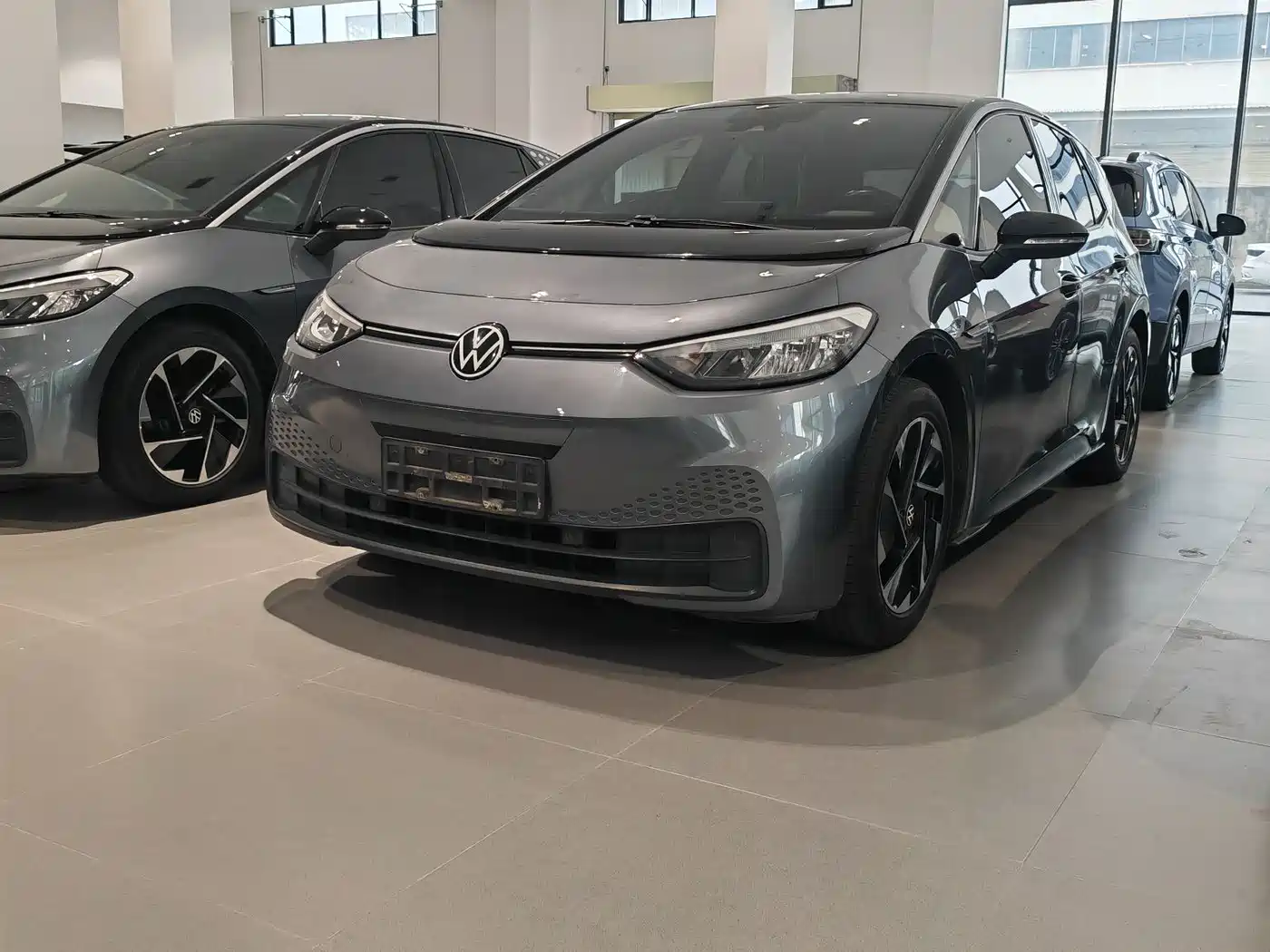 Volkswagen ID.3 2023 Silver/gray из Китая, фото 2