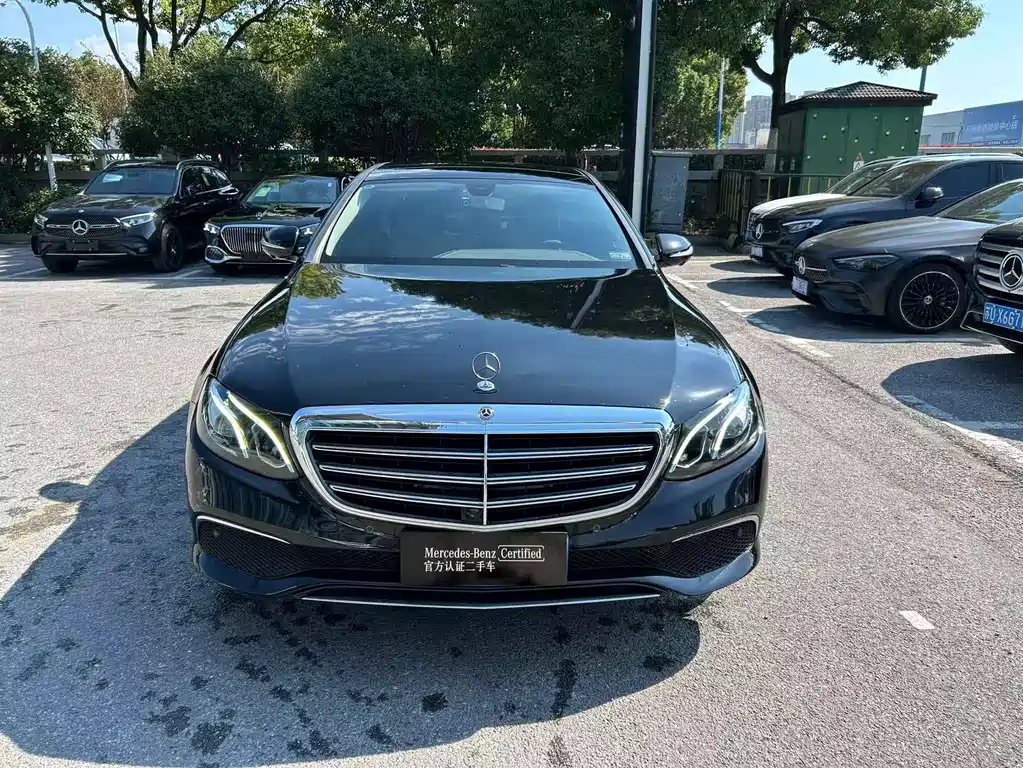 Mercedes-Benz E-Class — миниатюра 2