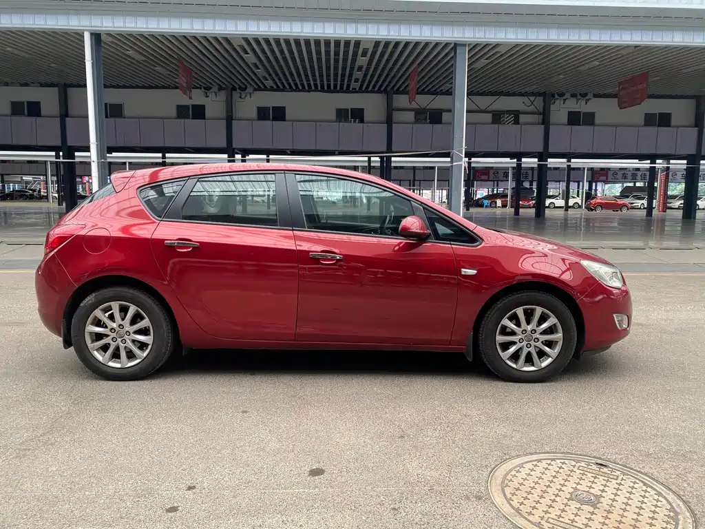 Buick Excelle — миниатюра 4