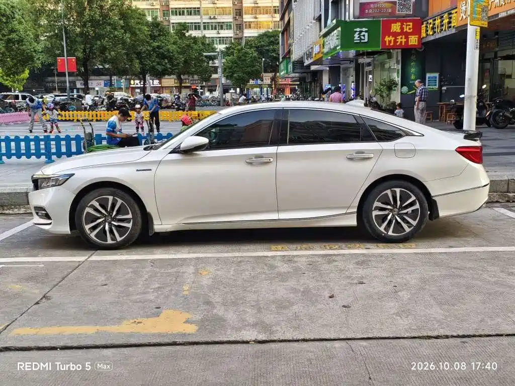 Honda Accord — миниатюра 3