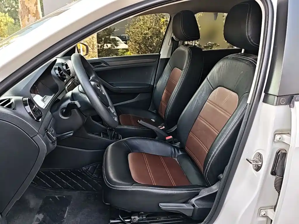 Volkswagen Jetta — миниатюра 15