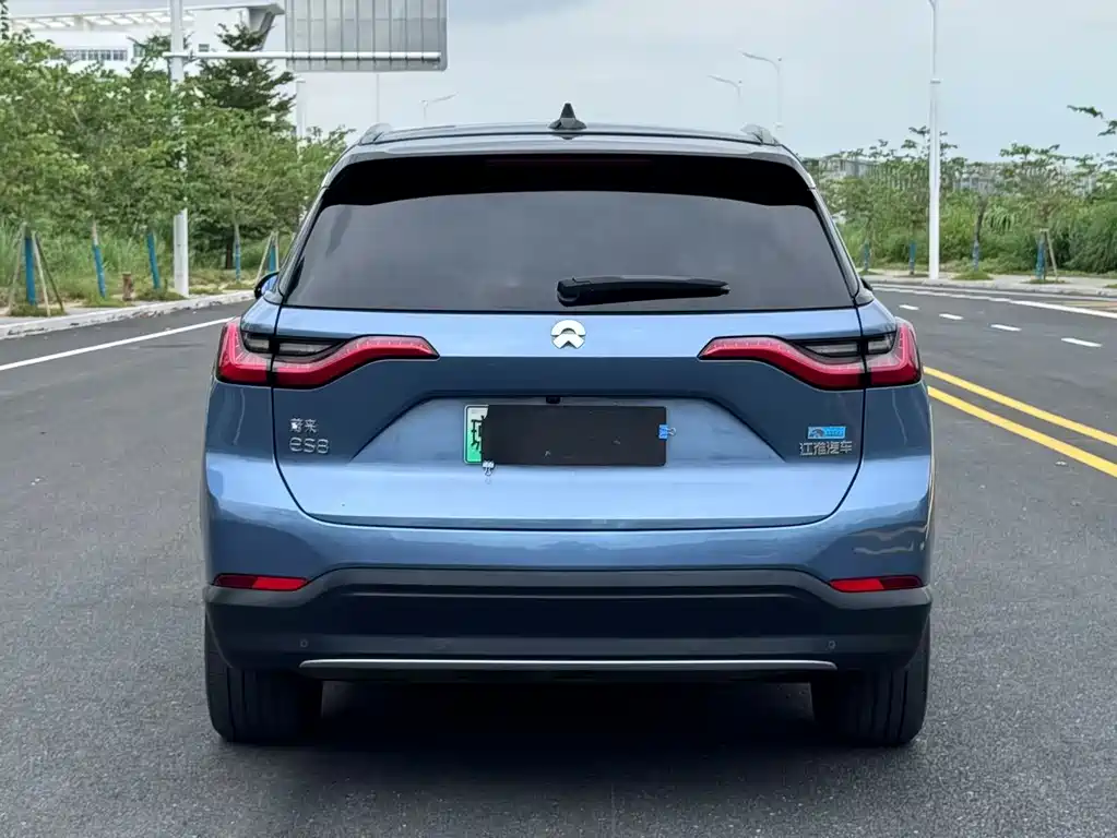 NIO ES8 — миниатюра 5