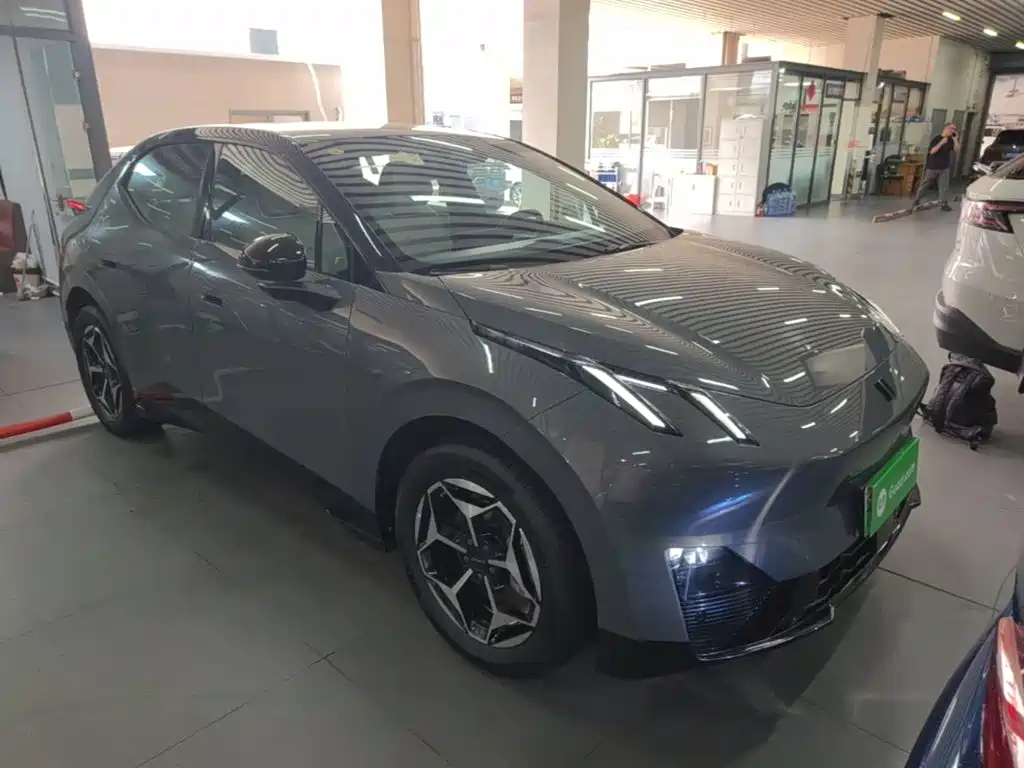 Lynk & Co 20 — миниатюра 4
