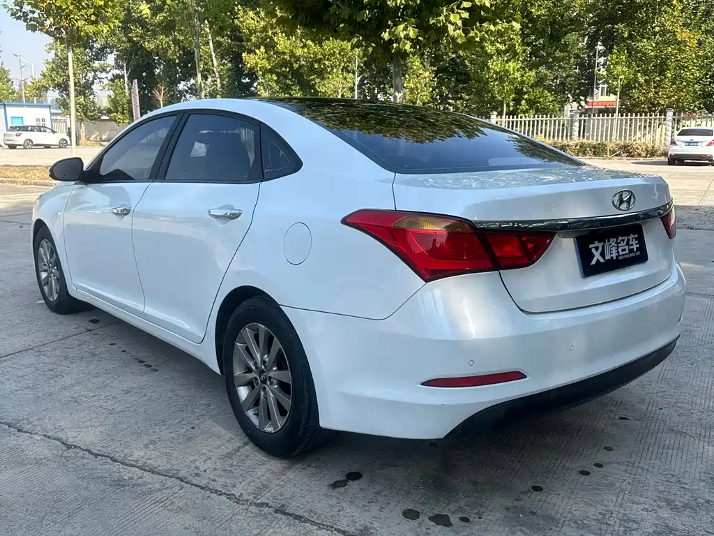 Hyundai Mistra — миниатюра 8
