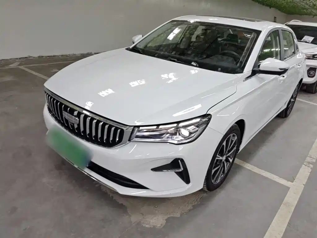 Geely Emgrand 2025