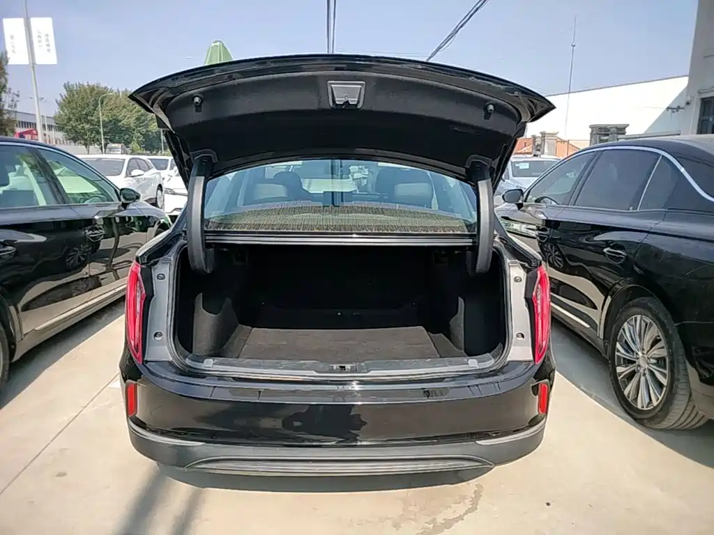 Hongqi Hongqi E-QM5 — миниатюра 19