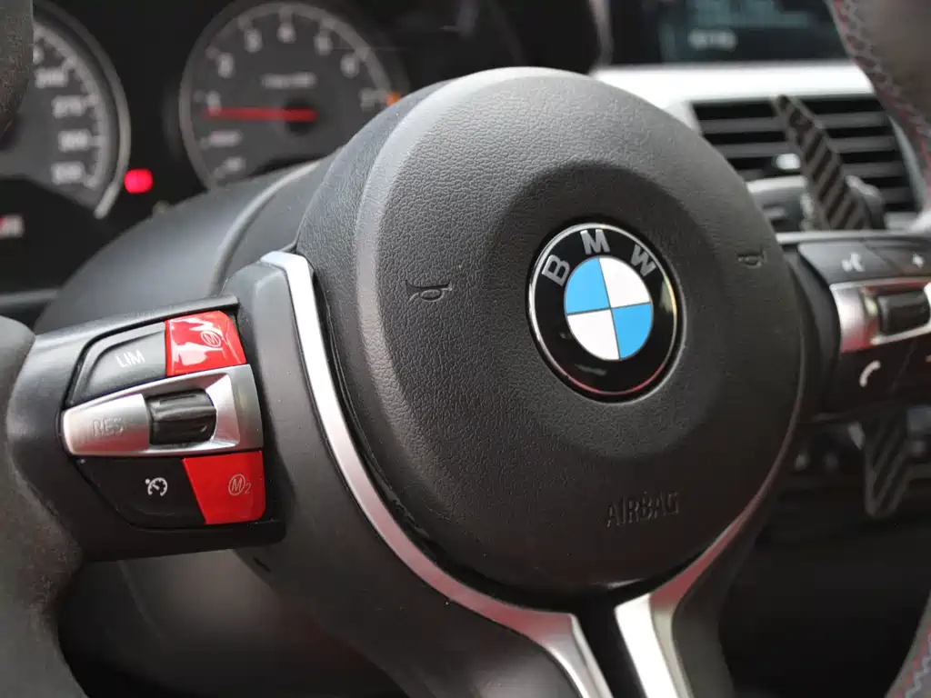 BMW M4 — миниатюра 22