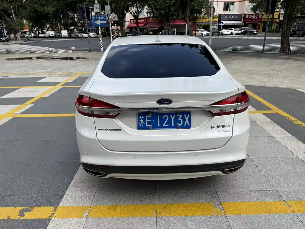 Ford Mondeo — миниатюра 5