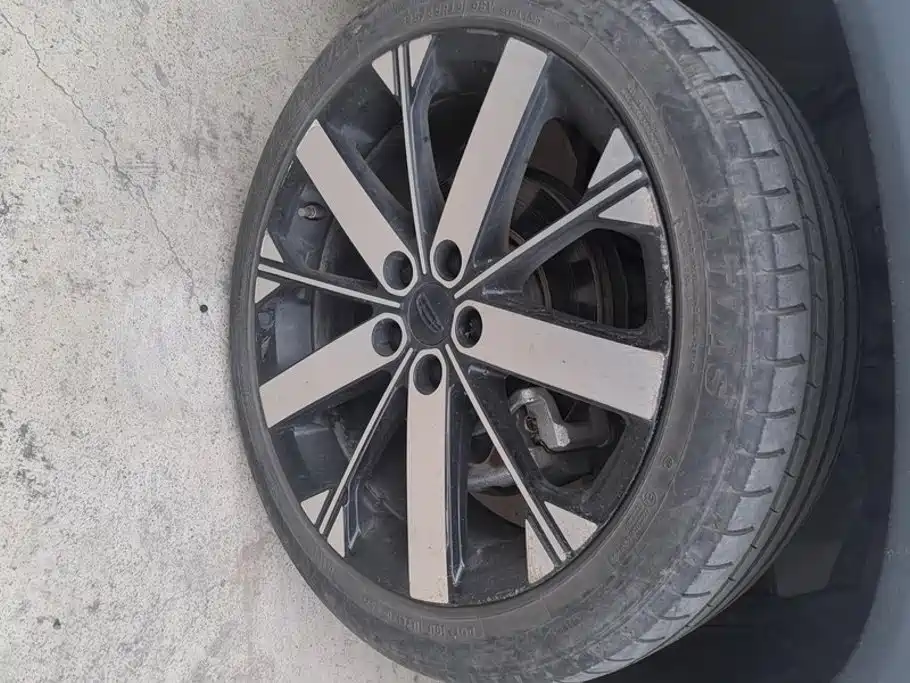 Geely Icon — миниатюра 6