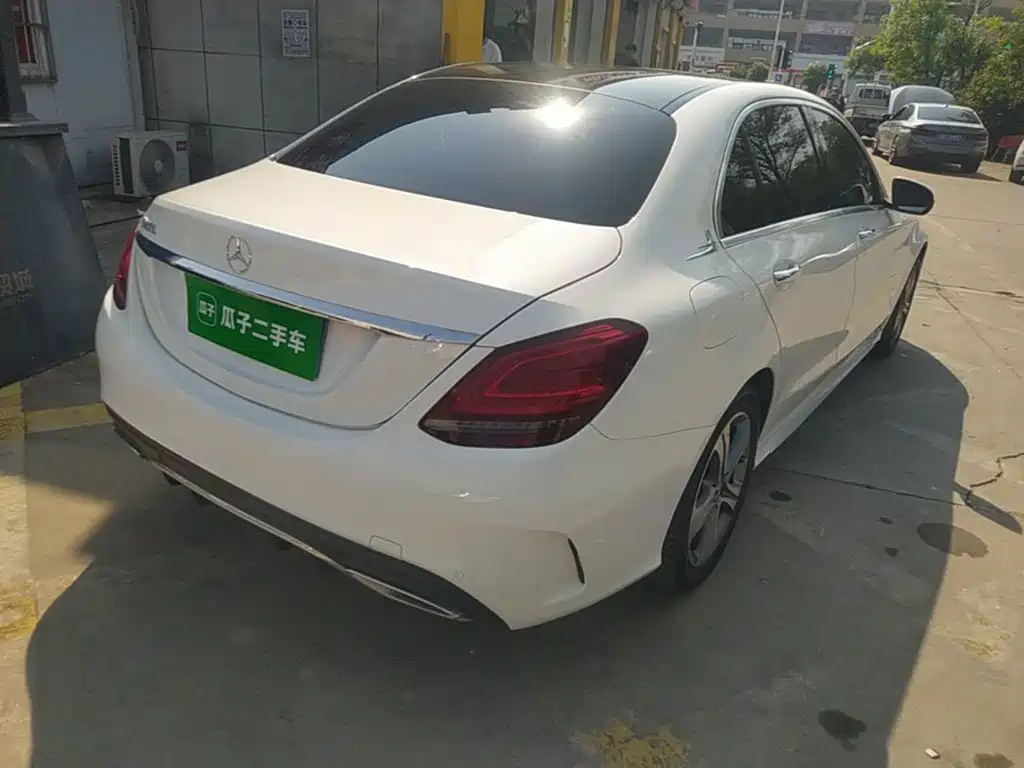 Mercedes-Benz C-Class — миниатюра 7