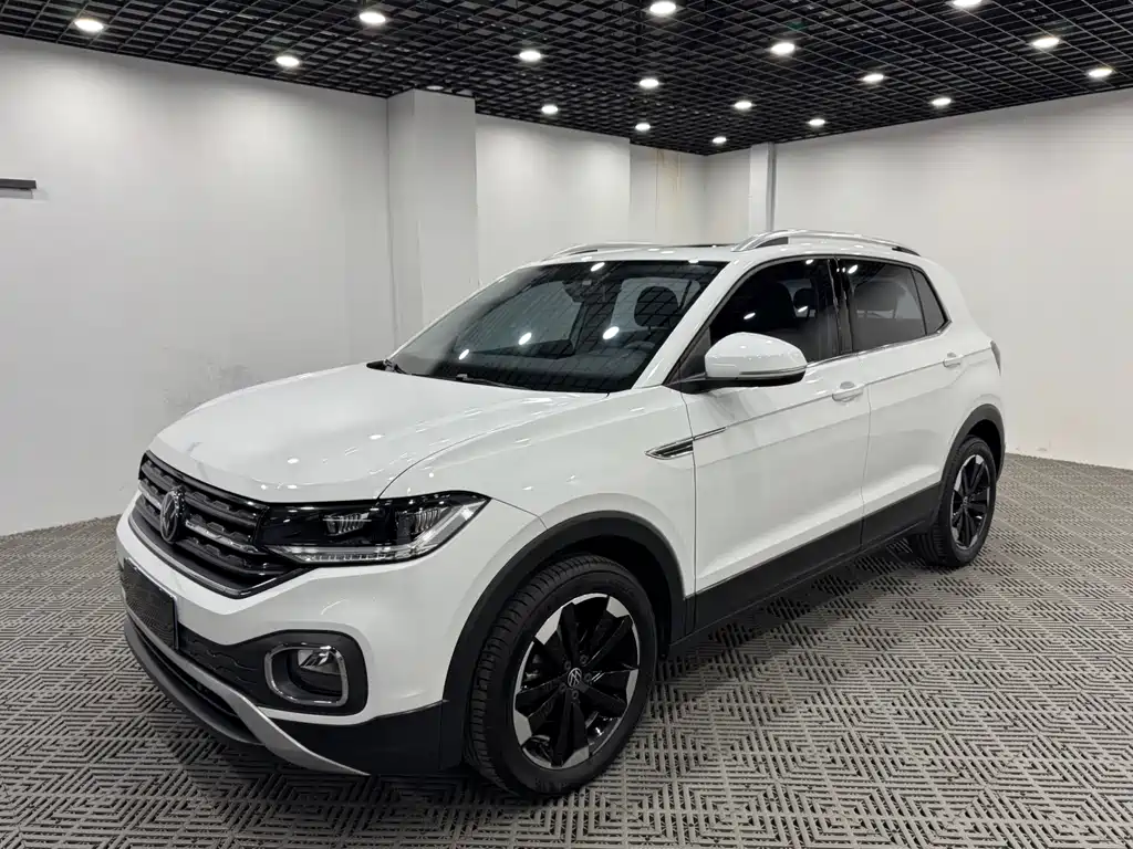 VOLKSWAGEN EXPLORING THE SHADOW