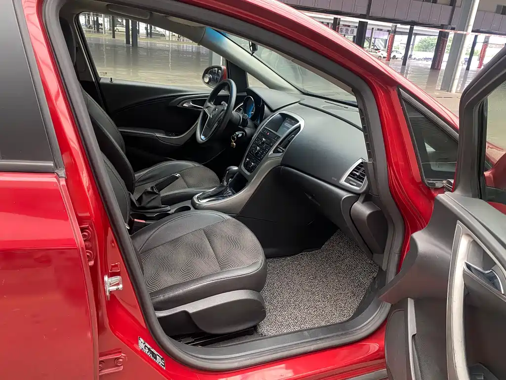 Buick Excelle — миниатюра 5