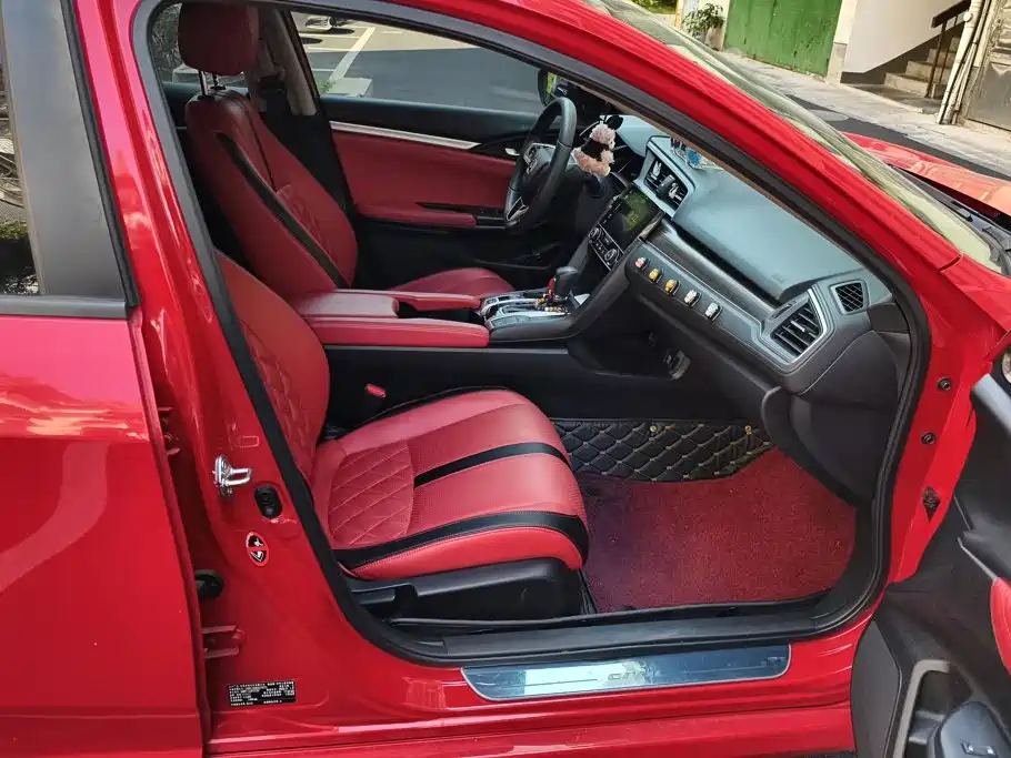 Honda Civic — миниатюра 8