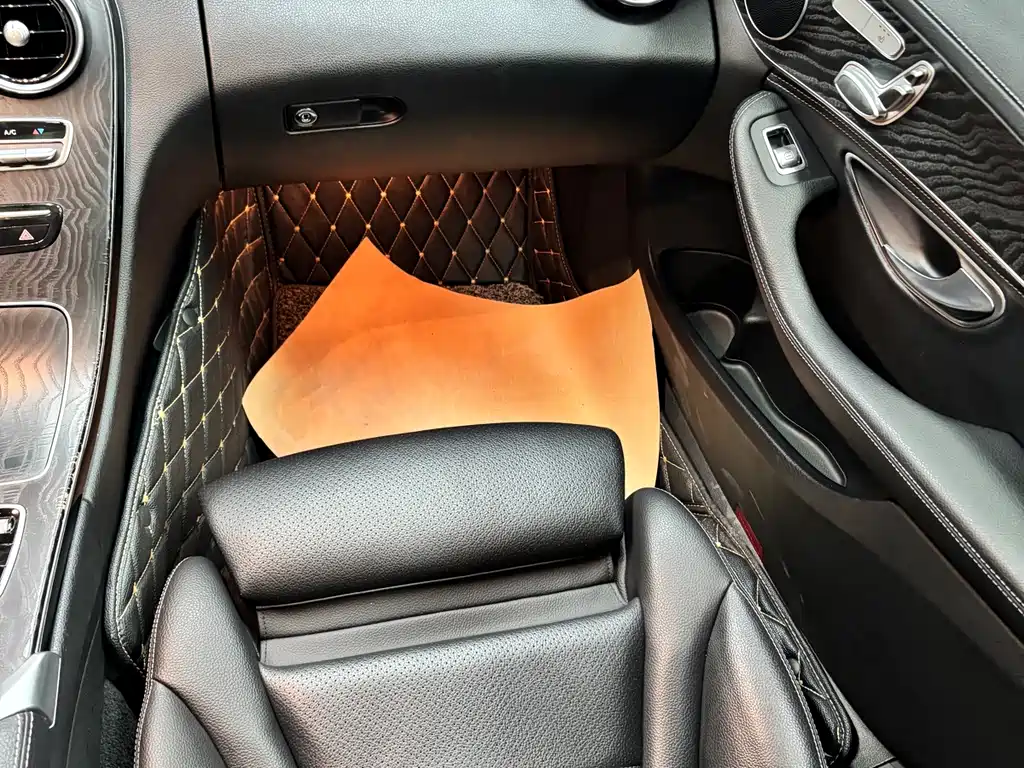 Mercedes-Benz C-Class — миниатюра 13