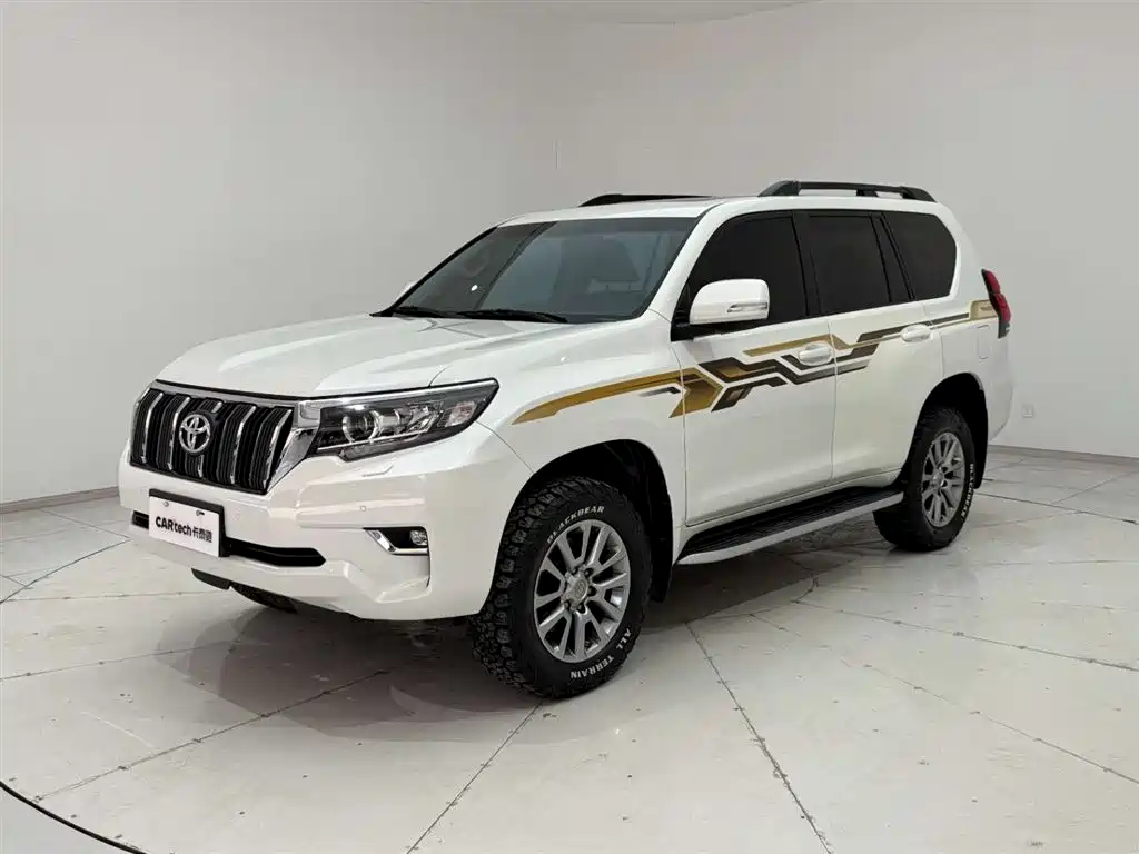 TOYOTA PRADO