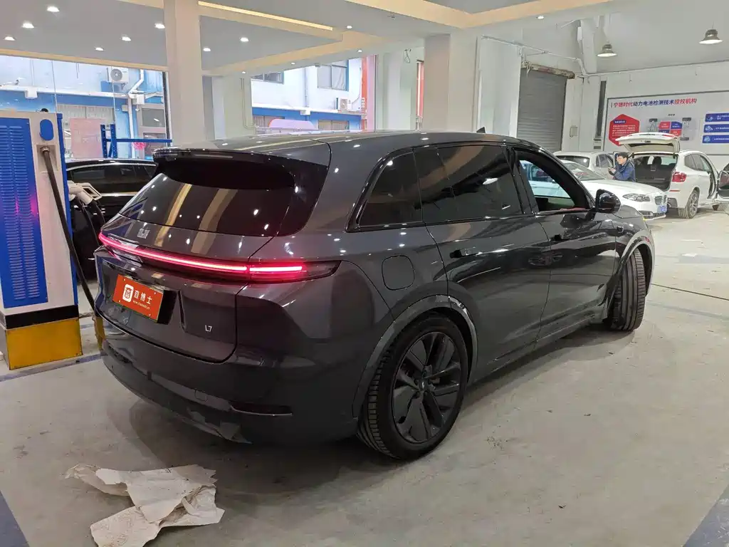 Li Auto IDEAL L7