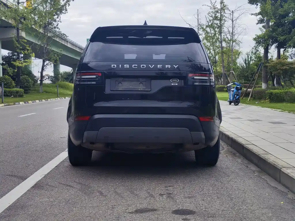 Land Rover Discovery — миниатюра 5