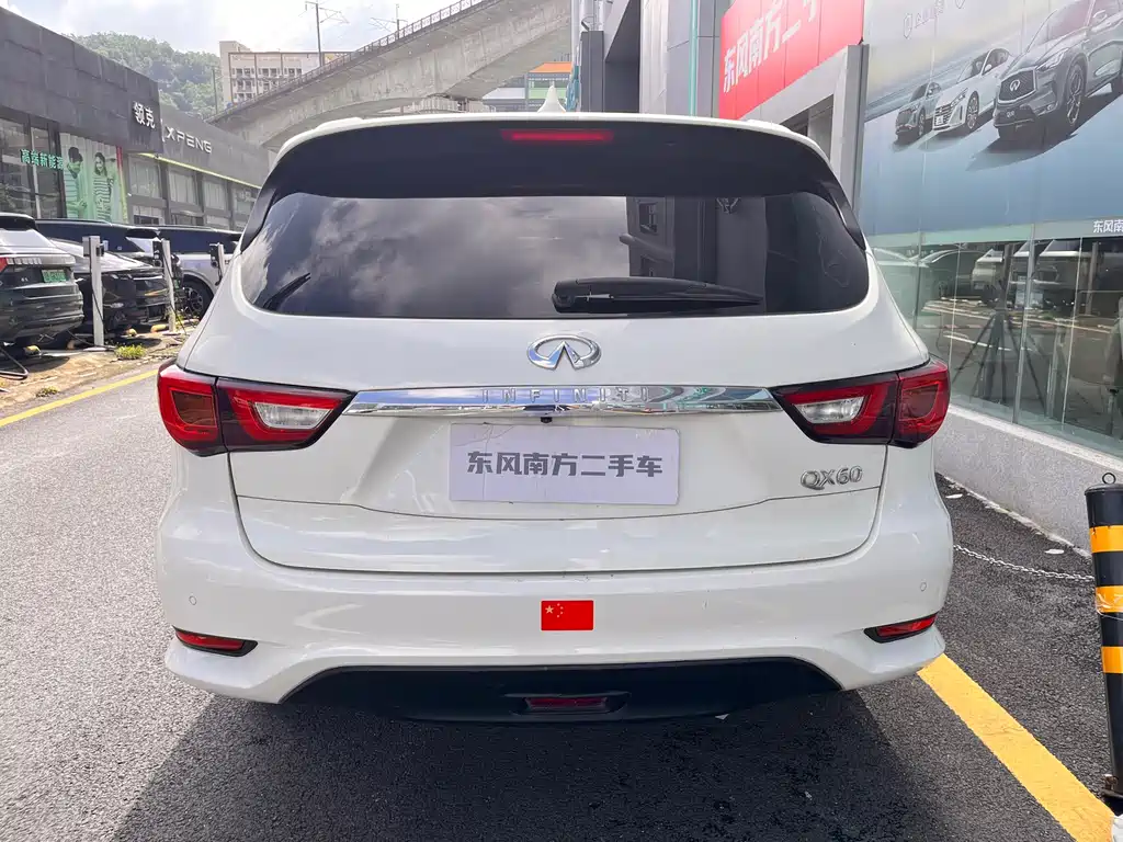 INFINITI QX60