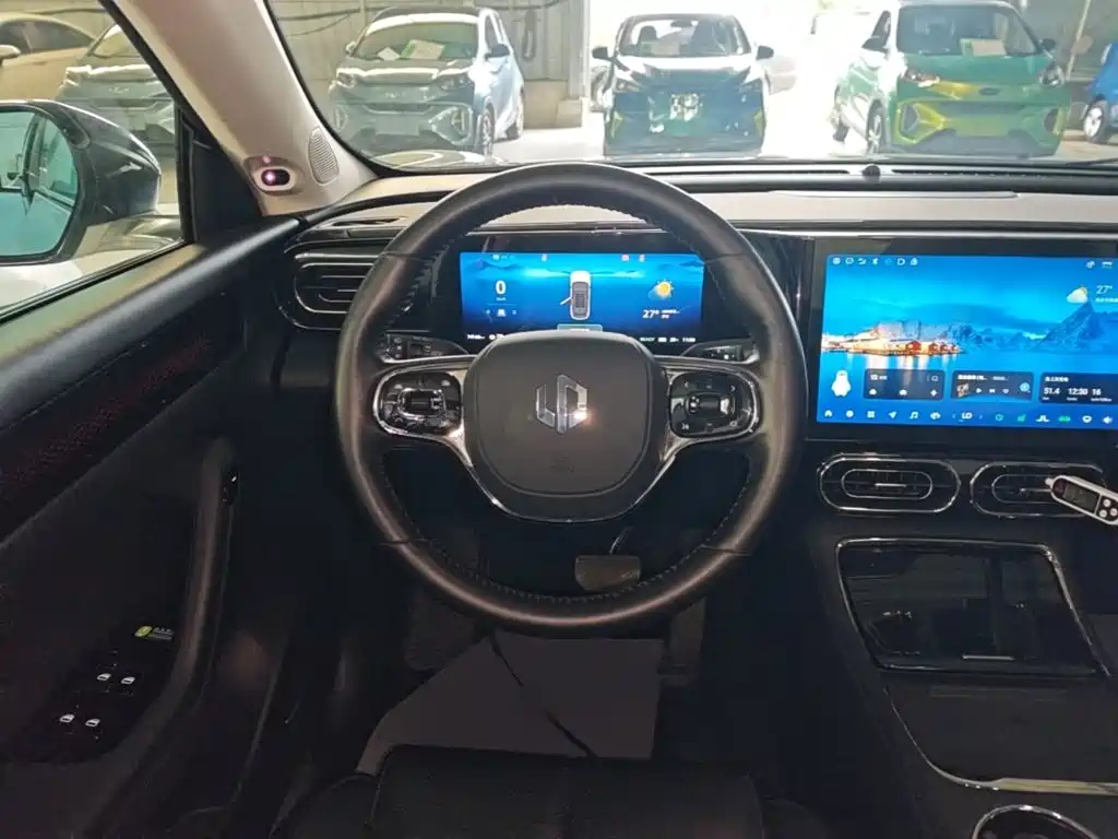 Leapmotor Leapmotor C11 — миниатюра 11