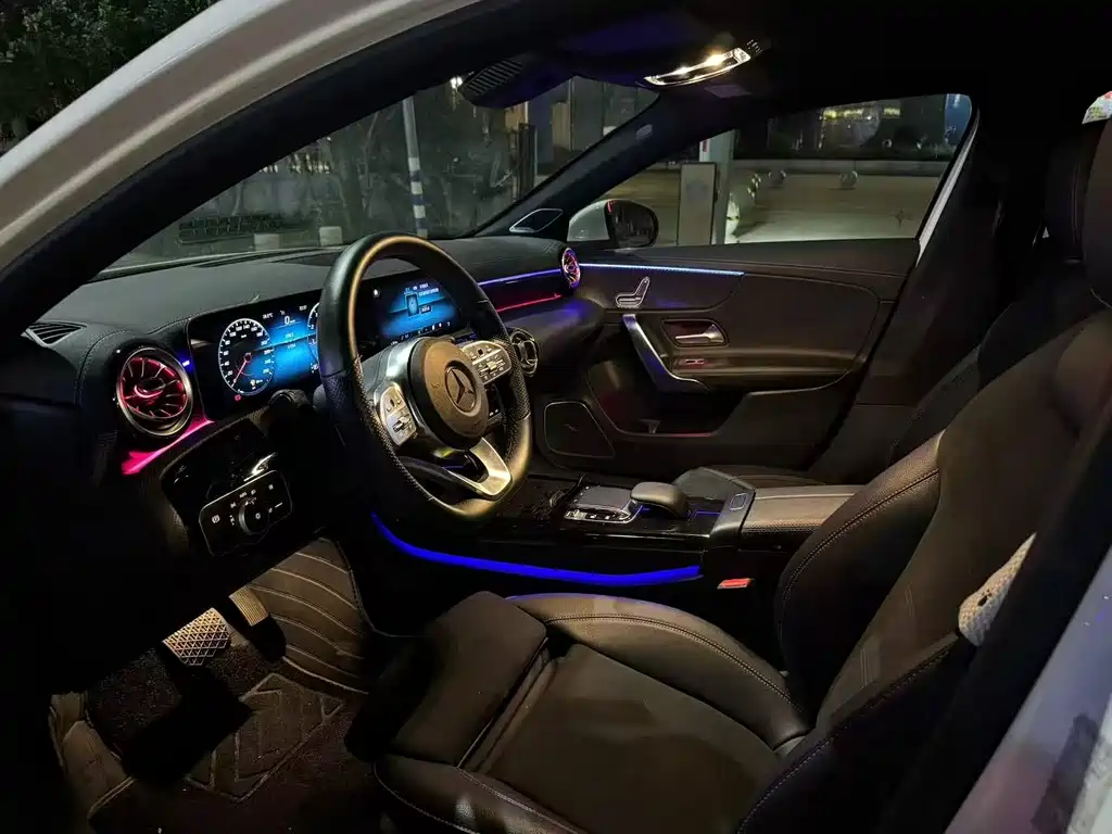 Mercedes-Benz A-Class A 2020 A 200 L Sport